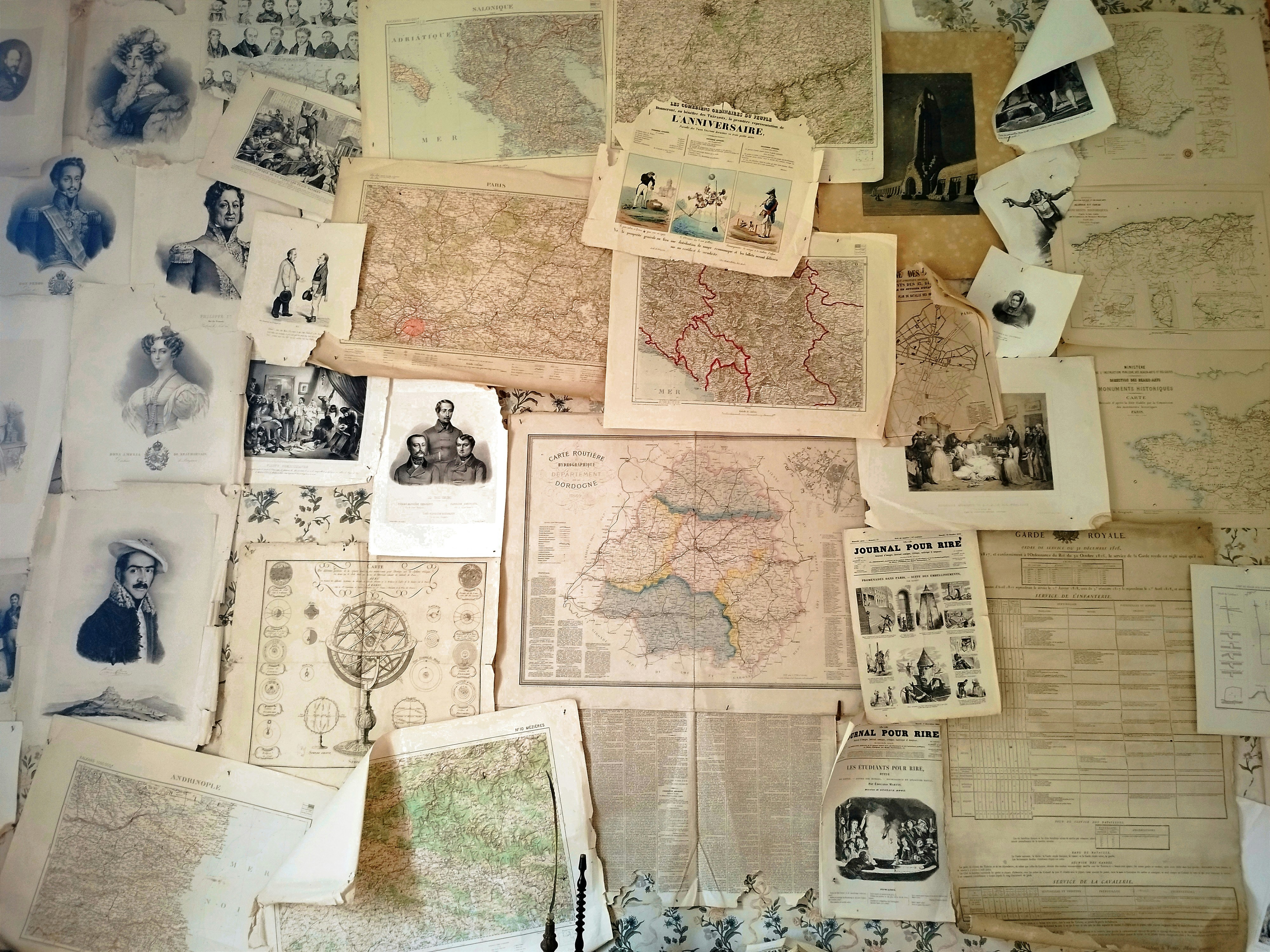 Vecchio libro di genealogia